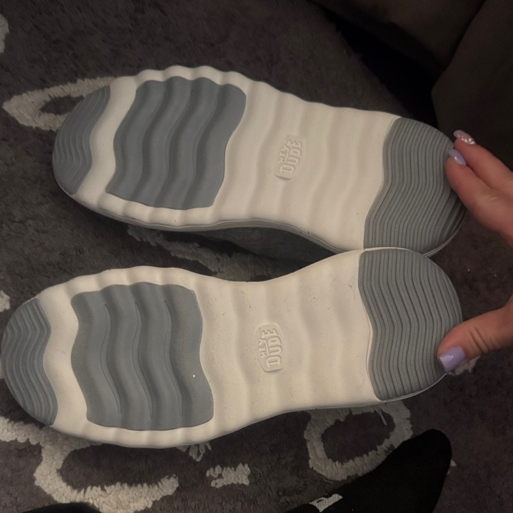 Hey Dude Reyes Women’s Grey Boots - Picture 2 of 4